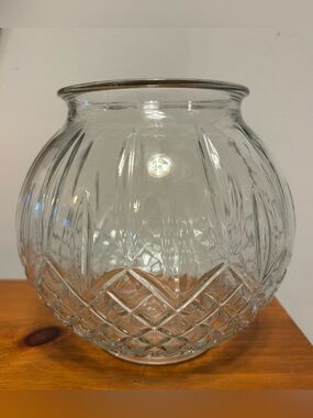 Home Interiors Round Glass Vase